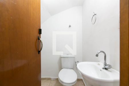 Lavabo de casa de condomínio para alugar com 2 quartos, 65m² em Parada Xv de Novembro, São Paulo
