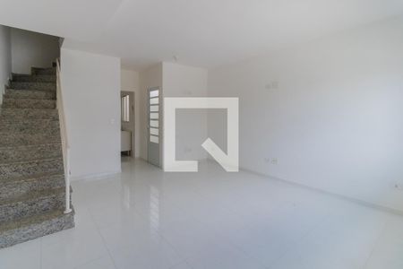 Sala de casa de condomínio para alugar com 3 quartos, 144m² em Vila Granada, São Paulo