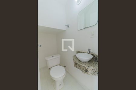 Lavabo de casa de condomínio para alugar com 3 quartos, 144m² em Vila Granada, São Paulo