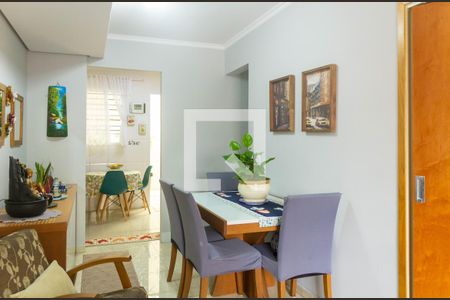 Sala de casa de condomínio à venda com 3 quartos, 110m² em Vila Campo Grande, São Paulo