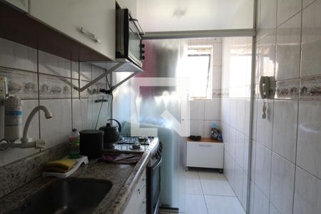 Cozinha de apartamento à venda com 2 quartos, 57m² em Marechal Rondon, Canoas