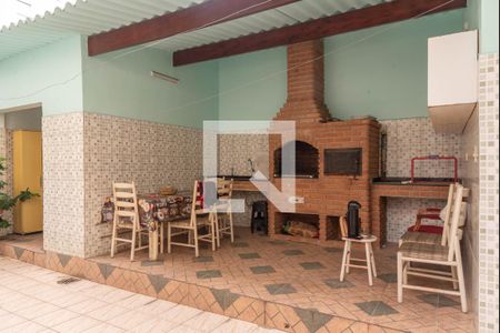 Casa à venda com 150m², 3 quartos e 3 vagas Casa à venda com 150m², 3 quartos e 3 vagasÁrea comum