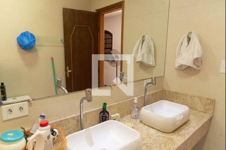 Casa à venda com 150m², 3 quartos e 3 vagas Casa à venda com 150m², 3 quartos e 3 vagasBanheiro da Suíte