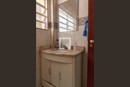 Casa à venda com 150m², 3 quartos e 3 vagas Casa à venda com 150m², 3 quartos e 3 vagasBanheiro