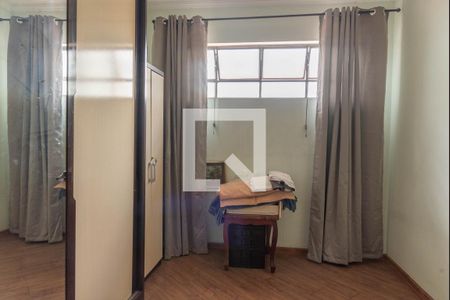 Casa à venda com 150m², 3 quartos e 3 vagas Casa à venda com 150m², 3 quartos e 3 vagasQuarto 2