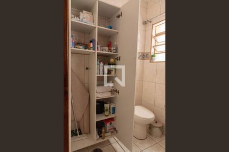 Casa à venda com 150m², 3 quartos e 3 vagas Casa à venda com 150m², 3 quartos e 3 vagasBanheiro