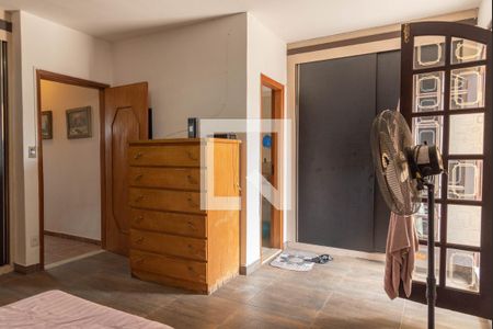 Casa à venda com 150m², 3 quartos e 3 vagas Casa à venda com 150m², 3 quartos e 3 vagasSuíte