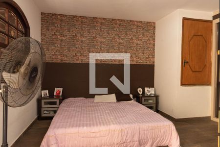 Casa à venda com 150m², 3 quartos e 3 vagas Casa à venda com 150m², 3 quartos e 3 vagasSuíte