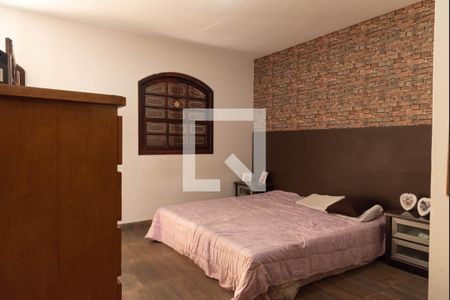 Casa à venda com 150m², 3 quartos e 3 vagas Casa à venda com 150m², 3 quartos e 3 vagasSuíte