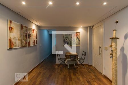 Sala de casa para alugar com 3 quartos, 200m² em Aclimação, São Paulo