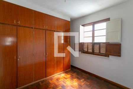 Quarto 2 de apartamento para alugar com 3 quartos, 107m² em Santo Antônio, Belo Horizonte