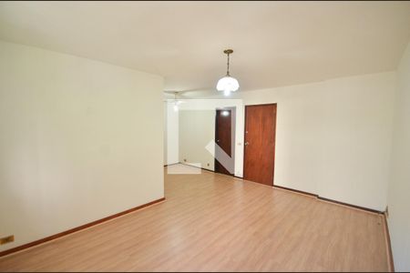 Sala de apartamento para alugar com 2 quartos, 75m² em Icaraí, Niterói