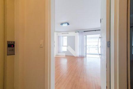 Entrada de apartamento à venda com 3 quartos, 132m² em Bosque da Saúde, São Paulo