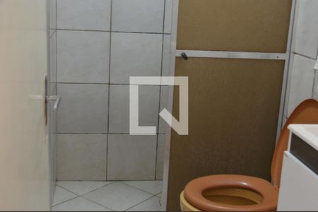 Banheiro de apartamento à venda com 1 quarto, 38m² em Camaquã, Porto Alegre