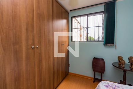 Quarto 1 de apartamento à venda com 2 quartos, 37m² em Rubem Berta, Porto Alegre