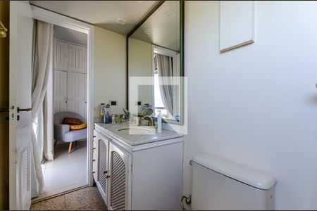Banheiro da Suíte de apartamento à venda com 2 quartos, 85m² em Ingá, Niterói