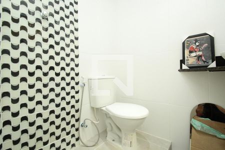 Banheiro de kitnet/studio para alugar com 1 quarto, 19m² em Flamengo, Rio de Janeiro