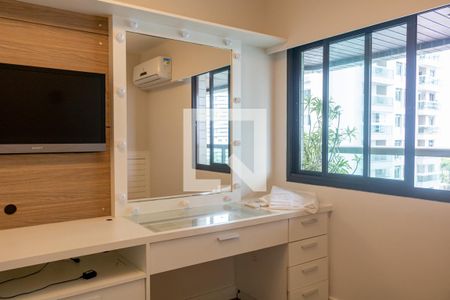 Quarto 1 de apartamento para alugar com 4 quartos, 140m² em Barra da Tijuca, Rio de Janeiro