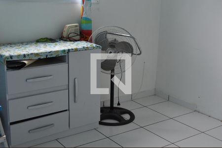 Quarto 2 de apartamento para alugar com 2 quartos, 58m² em Teresópolis, Porto Alegre