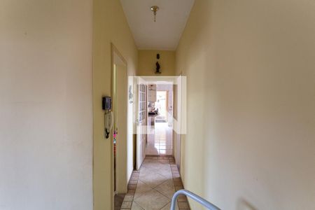 Corredor de casa para alugar com 3 quartos, 600m² em Santa Tereza, Belo Horizonte