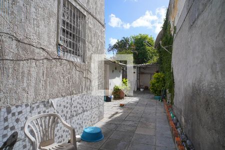 Cozinha - Vista Pátio de casa à venda com 3 quartos, 140m² em Floresta, Porto Alegre