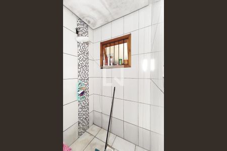Banheiro de kitnet/studio à venda com 1 quarto, 31m² em Vicentina, São Leopoldo