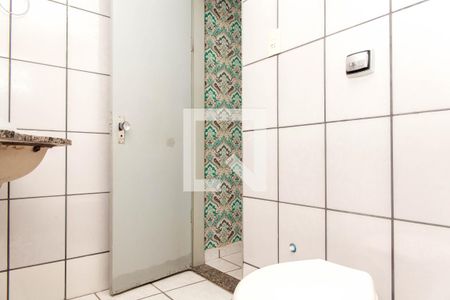 Banheiro da Suíte de apartamento para alugar com 3 quartos, 140m² em Lidice, Uberlândia
