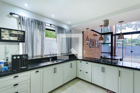 Casa à venda com 155m², 3 quartos e 4 vagas Casa à venda com 155m², 3 quartos e 4 vagasCozinha