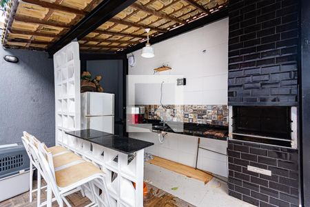 Casa à venda com 155m², 3 quartos e 4 vagas Casa à venda com 155m², 3 quartos e 4 vagasEspaço Gourmet
