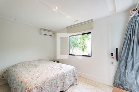 Casa à venda com 155m², 3 quartos e 4 vagas Casa à venda com 155m², 3 quartos e 4 vagasSuite 1