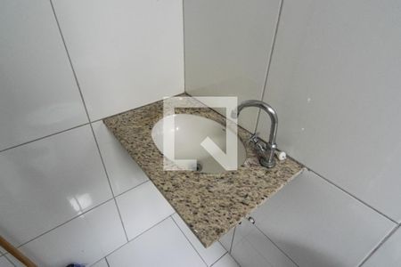 Banheiro de kitnet/studio para alugar com 1 quarto, 20m² em Belenzinho, São Paulo