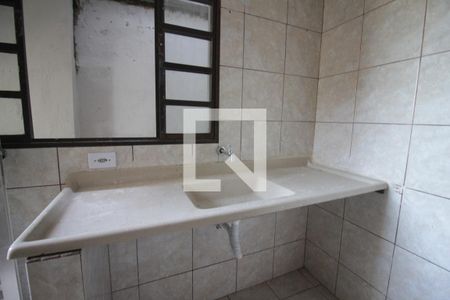 Pia de casa para alugar com 1 quarto, 45m² em Jardim Mirna, Taboão da Serra