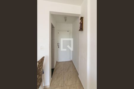 Sala - Hall da entrada de apartamento para alugar com 3 quartos, 67m² em Olaria, Rio de Janeiro