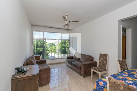 Sala de apartamento para alugar com 3 quartos, 67m² em Olaria, Rio de Janeiro