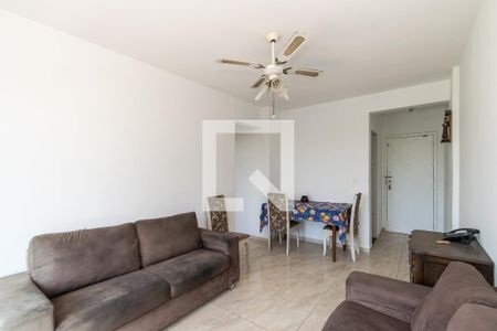 Sala de apartamento para alugar com 3 quartos, 67m² em Olaria, Rio de Janeiro