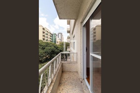 Varanda do quarto 1 de apartamento para alugar com 2 quartos, 130m² em Cerqueira César, São Paulo