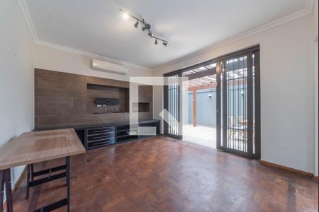 Sala de casa para alugar com 3 quartos, 250m² em Itaim Bibi, São Paulo