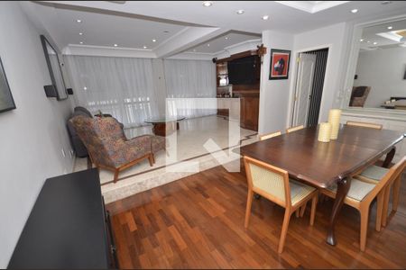 Sala de apartamento à venda com 4 quartos, 134m² em Laranjeiras, Rio de Janeiro