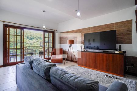 Sala de casa de condomínio à venda com 4 quartos, 220m² em Badu, Niterói