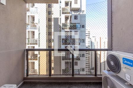 Varanda da Sala de apartamento para alugar com 2 quartos, 70m² em Indianópolis, São Paulo