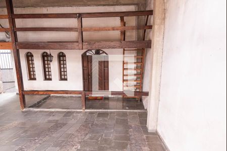 Casa à venda com 264m², 3 quartos e 1 vaga Casa à venda com 264m², 3 quartos e 1 vagaGaragem