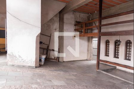 Casa à venda com 264m², 3 quartos e 1 vaga Casa à venda com 264m², 3 quartos e 1 vagaGaragem