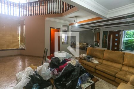 Sala de estar de casa à venda com 4 quartos, 503m² em Dos Casa, São Bernardo do Campo