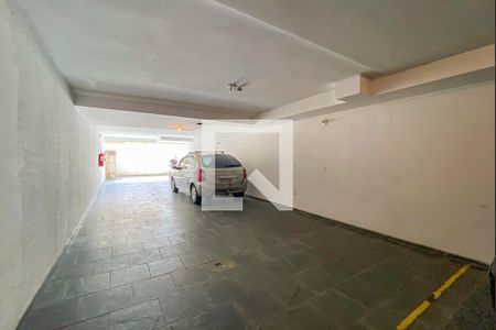 Apartamento à venda com 185m², 3 quartos e 2 vagas Apartamento à venda com 185m², 3 quartos e 2 vagasGaragem