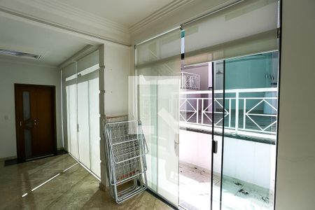 Sala 2 de casa de condomínio à venda com 4 quartos, 335m² em Jardim Monte Alegre, Taboão da Serra