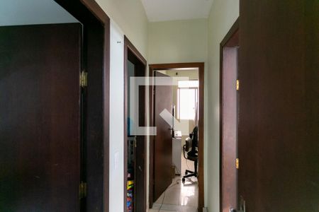 Corredor de apartamento à venda com 3 quartos, 90m² em São Lucas, Belo Horizonte