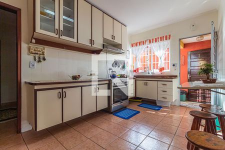 Casa à venda com 150m², 3 quartos e 1 vaga Casa à venda com 150m², 3 quartos e 1 vagaCozinha