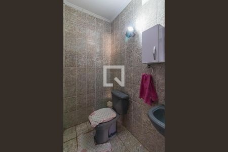 Casa à venda com 150m², 3 quartos e 1 vaga Casa à venda com 150m², 3 quartos e 1 vagaBanheiro da Garagem