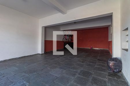 Casa à venda com 150m², 3 quartos e 1 vaga Casa à venda com 150m², 3 quartos e 1 vagaGaragem