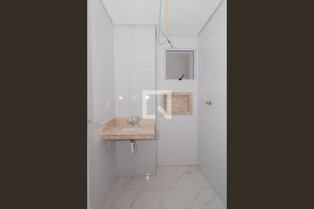 Banheiro de apartamento para alugar com 1 quarto, 34m² em Vila Gustavo, São Paulo